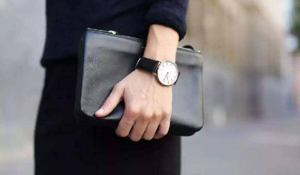 女人上班和不上班区别