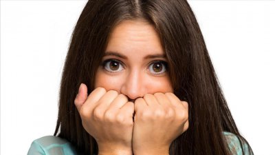 一个没安全感的人的表现 女人缺安全感的心理状态