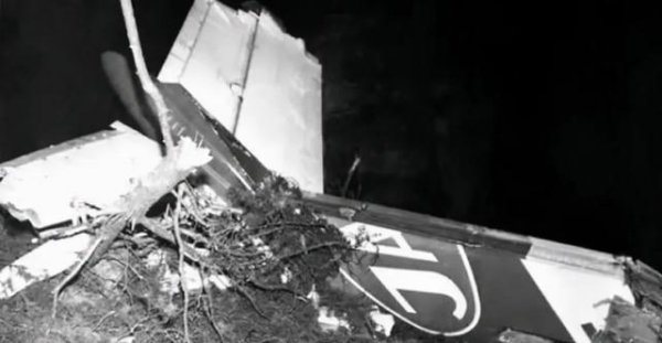 万米高空坠落幸存者