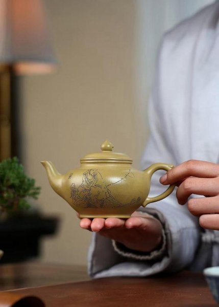 正宗紫砂壶价格一般是多少一个