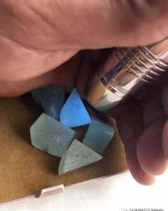 自己在家怎么鉴定翡翠真假 鉴定翡翠最简单的方法