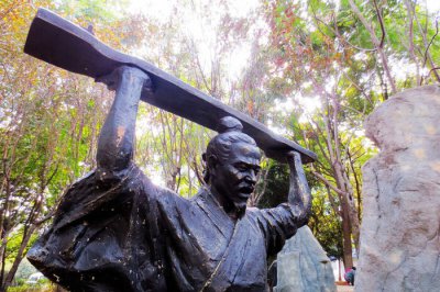 文言文伯牙鼓琴原文及翻译 伯牙鼓琴的翻译30字