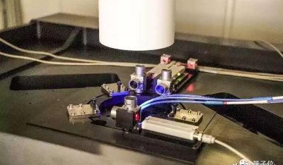 紫外超分辨光刻机最新消息 紫外光刻机与荷兰ASML对比