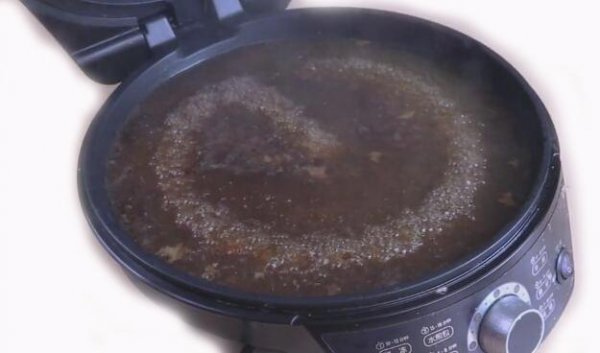 电饼铛怎么清洗老油渍和黑