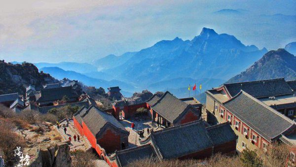 泰山海拔高度是多少米