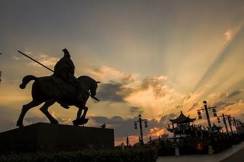 项庄舞剑意在沛公的主人公到底是谁
