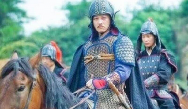 黄袍加身的主人公是谁