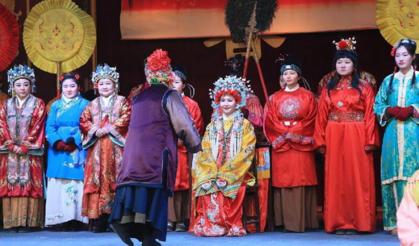 简要分析贾雨村的性格特点