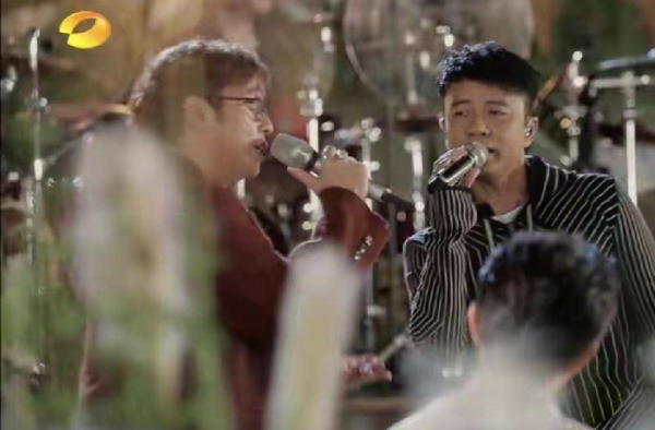 谭咏麟为什么被称为校长