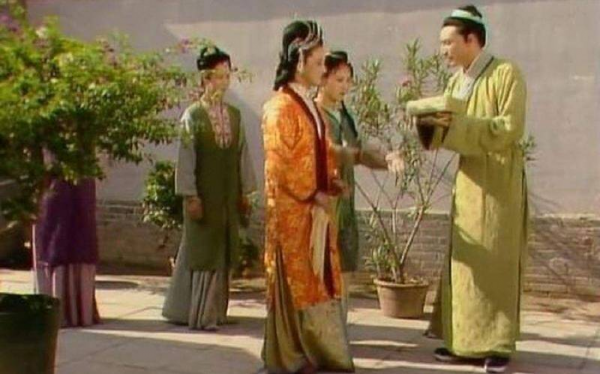 红楼梦贾芸是谁的儿子