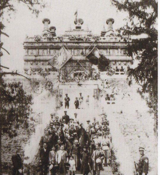 国父孙中山活了多少岁