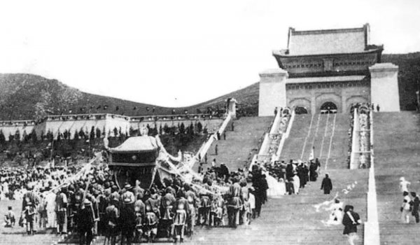 国父孙中山活了多少岁