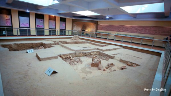 青海喇家遗址出土了什么食物