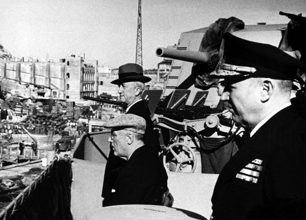 三巨头雅尔塔会议是哪三人