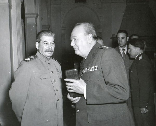 三巨头雅尔塔会议是哪三人