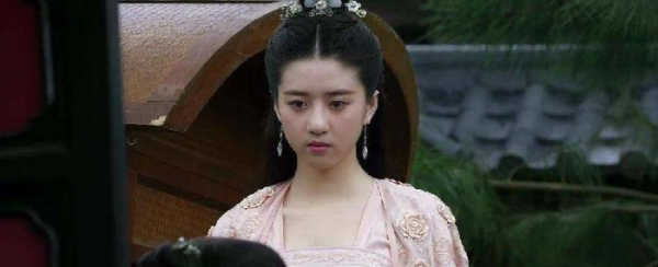 冥婚为什么把活人钉起来