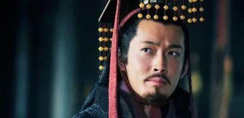 冥婚为什么把活人钉起来