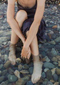 男女牵手怎么牵 男女发展到什么程度可以牵手