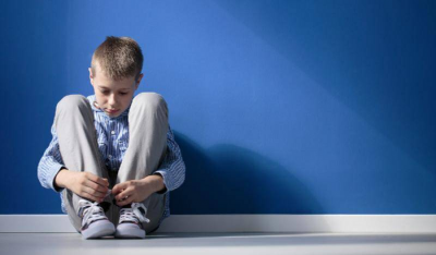 孩子不合群是不是自闭症 孩子在外面不爱说话真正原因