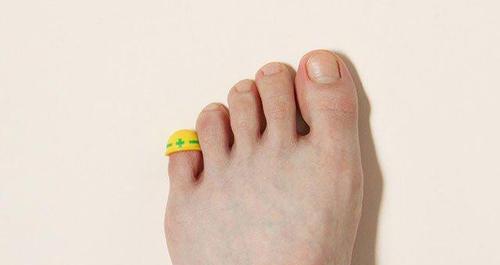 小拇指甲两瓣科学解释