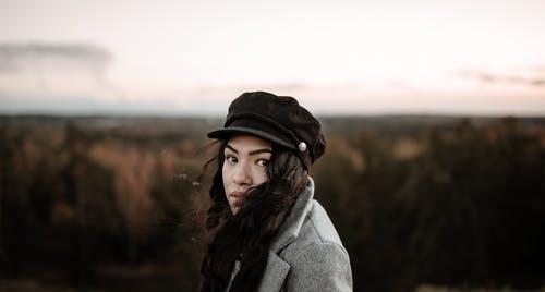 出轨的男人值得原谅吗