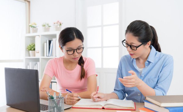 孩子上课不听课家长怎么教育