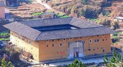 赣南的客家围屋形状多为方形还是圆形 客家围屋形状