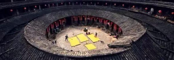 赣南的客家围屋形状多为方形还是圆形