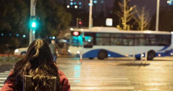 男人有小三但每天晚上回家