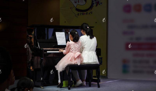 学钢琴的最佳年龄是什么时候