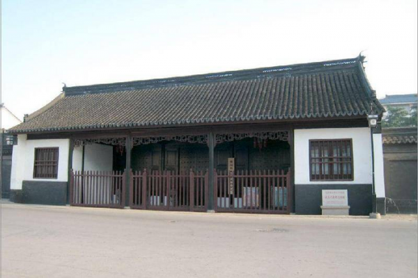 清朝巡抚相当于现在的什么官职