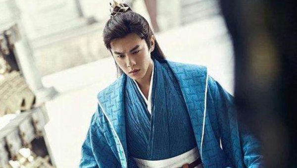 丞相和柱国哪个官职大