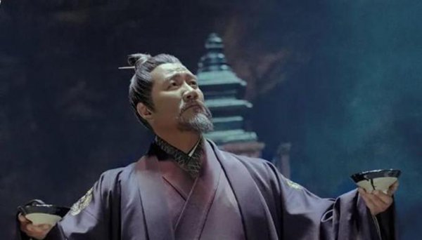 丞相和柱国哪个官职大