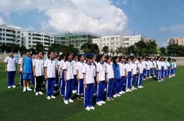 被同学强行组cp怎么办