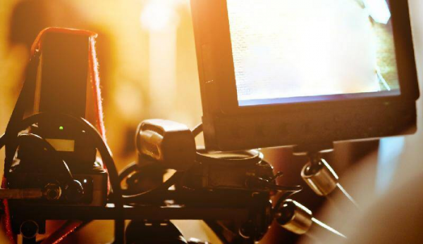 想学摄影怎么入行