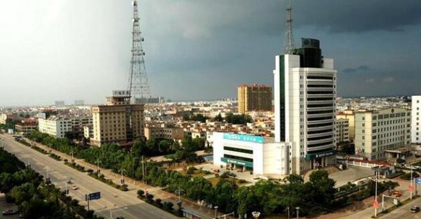 中国人口最多的县是哪一个