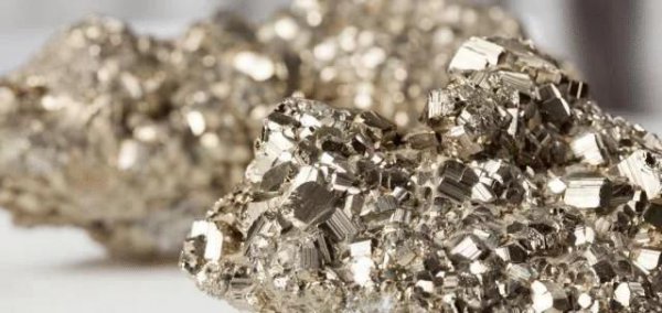 世界上最贵的石头排行榜