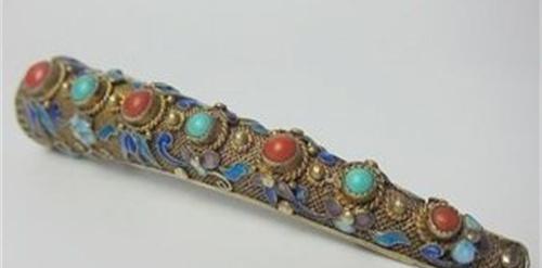 清朝长指甲套怎么方便皇上