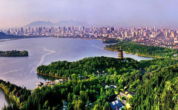 中国人口最多的省是哪里