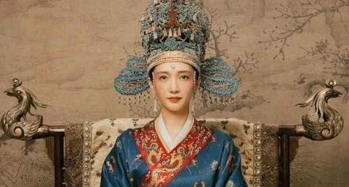 北宋亡于高滔滔简介