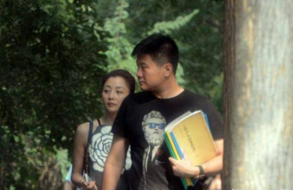 殷桃的第三任丈夫李金羽真的吗