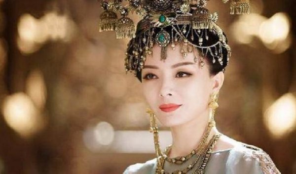 如来是多宝道人还是接引道人