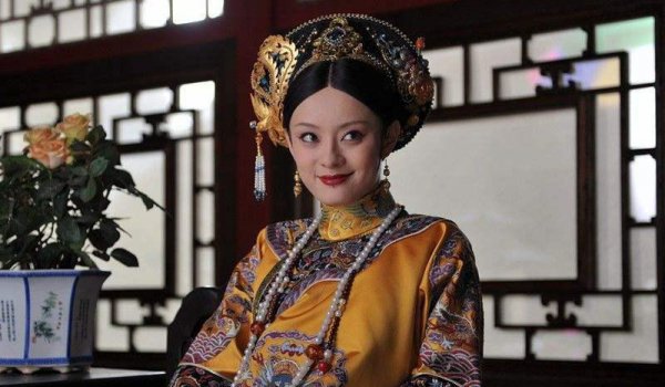 母后皇太后和圣母皇太后的区别