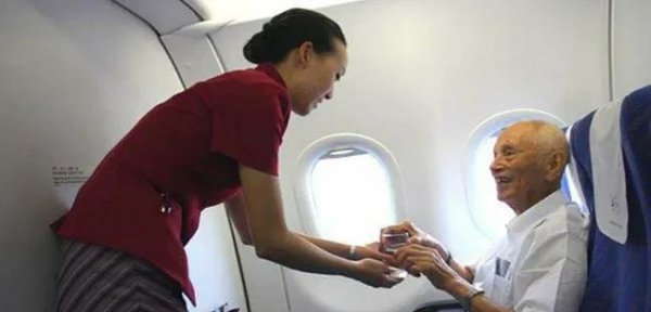 老人多少岁不能坐飞机