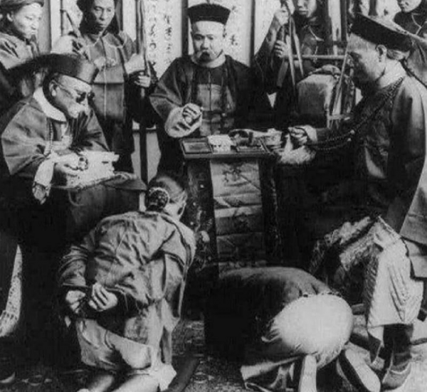 中国清朝为什么会灭亡