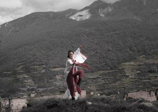 仗剑走天涯什么意思