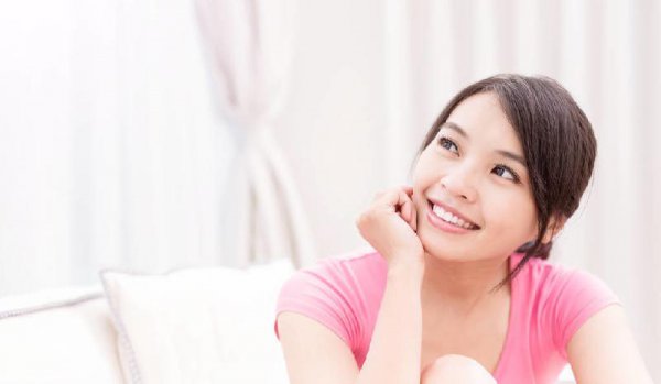 男人对不纠缠果断离开的女人