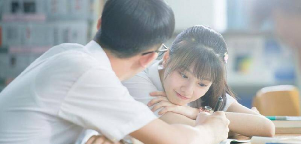 初二小女孩早恋该怎么处理好