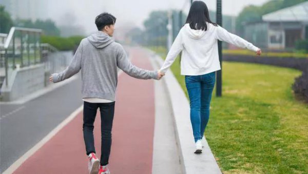 男女暧昧不能超过多久