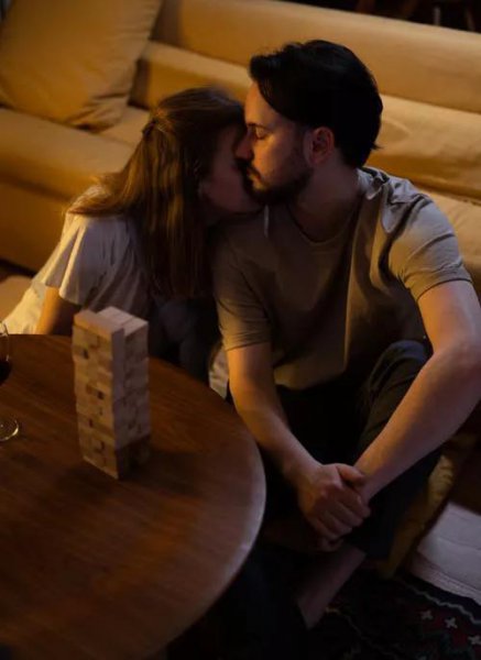 男女暧昧不能超过多久